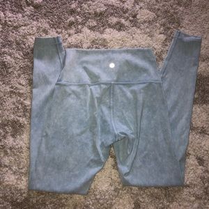 Lululemon wunder under